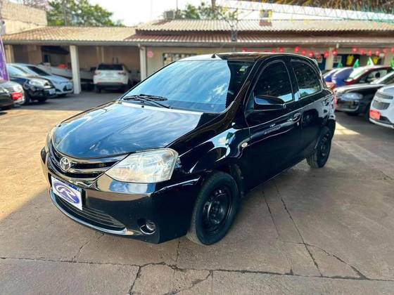 TOYOTA ETIOS 1.3 X 16V FLEX 4P MANUAL TOYOTA ETIOS 1.3 X 16V FLEX 4P MANUAL